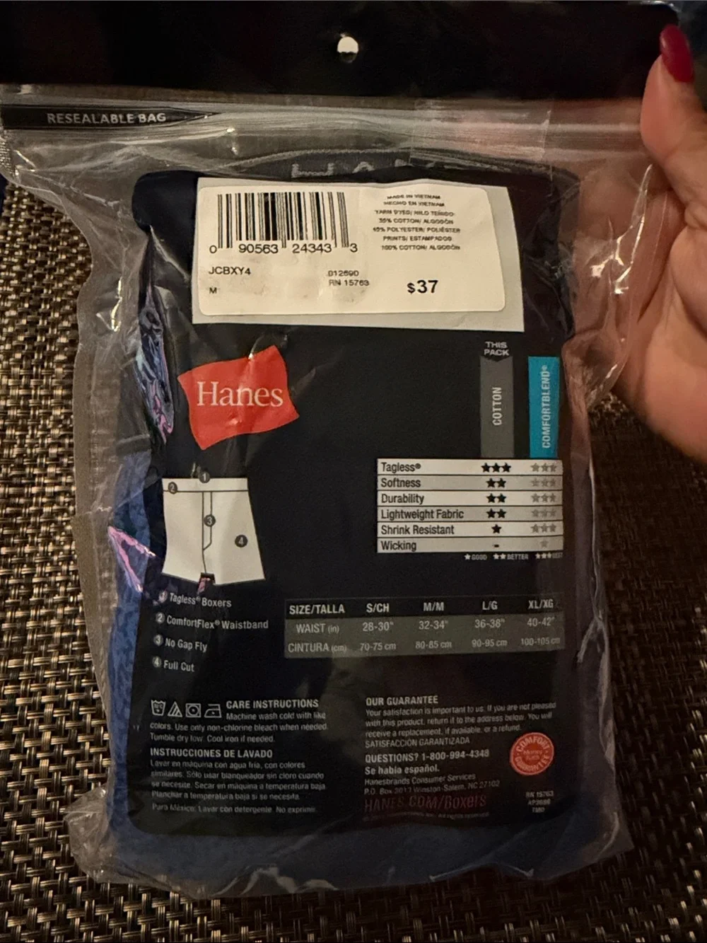 Hanes Men's 4-Pack Tagless Boxers - Blue Pattern Medium 32-34” JCBXY4